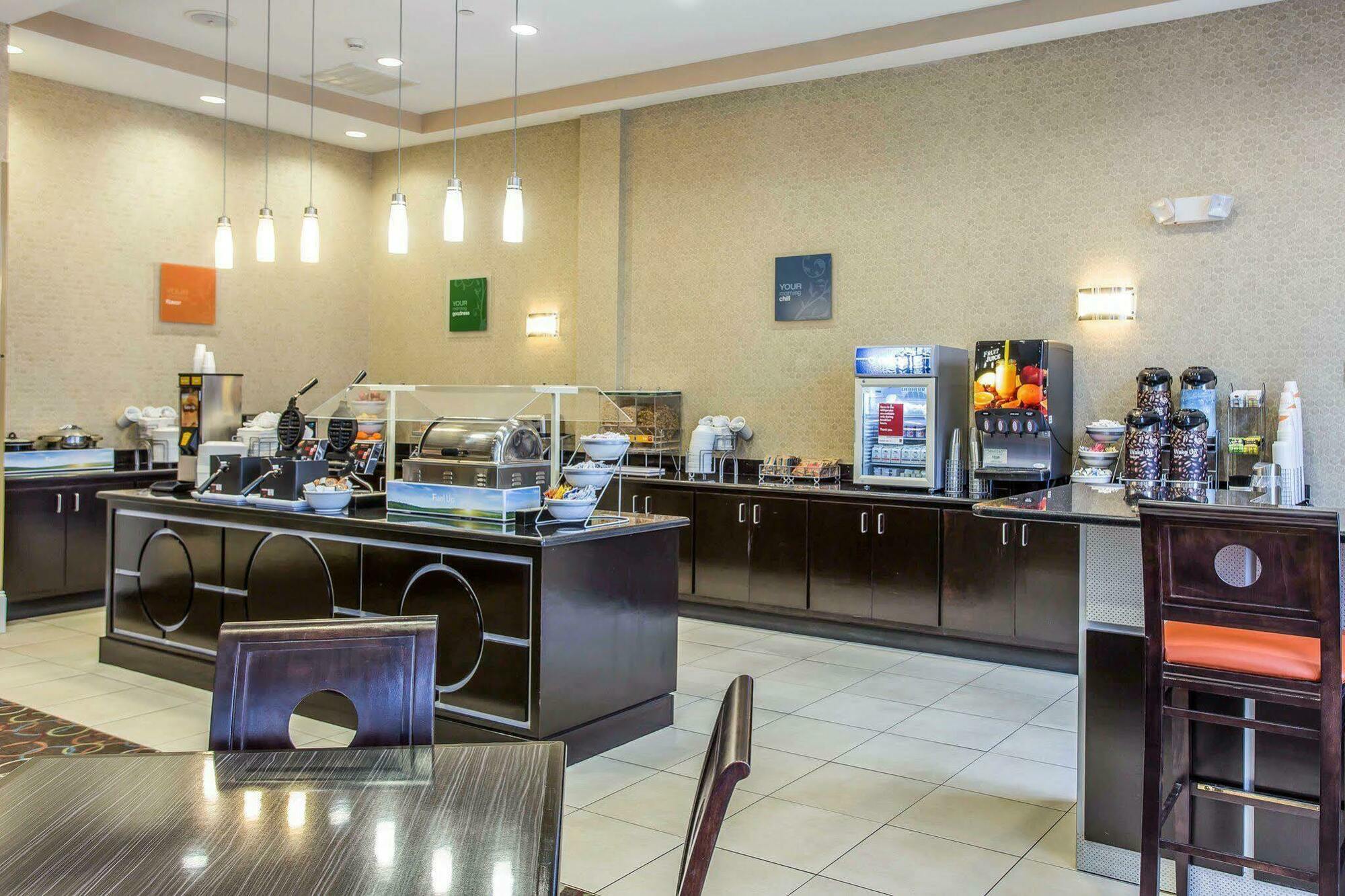 Comfort Suites Florence I-95 Ngoại thất bức ảnh